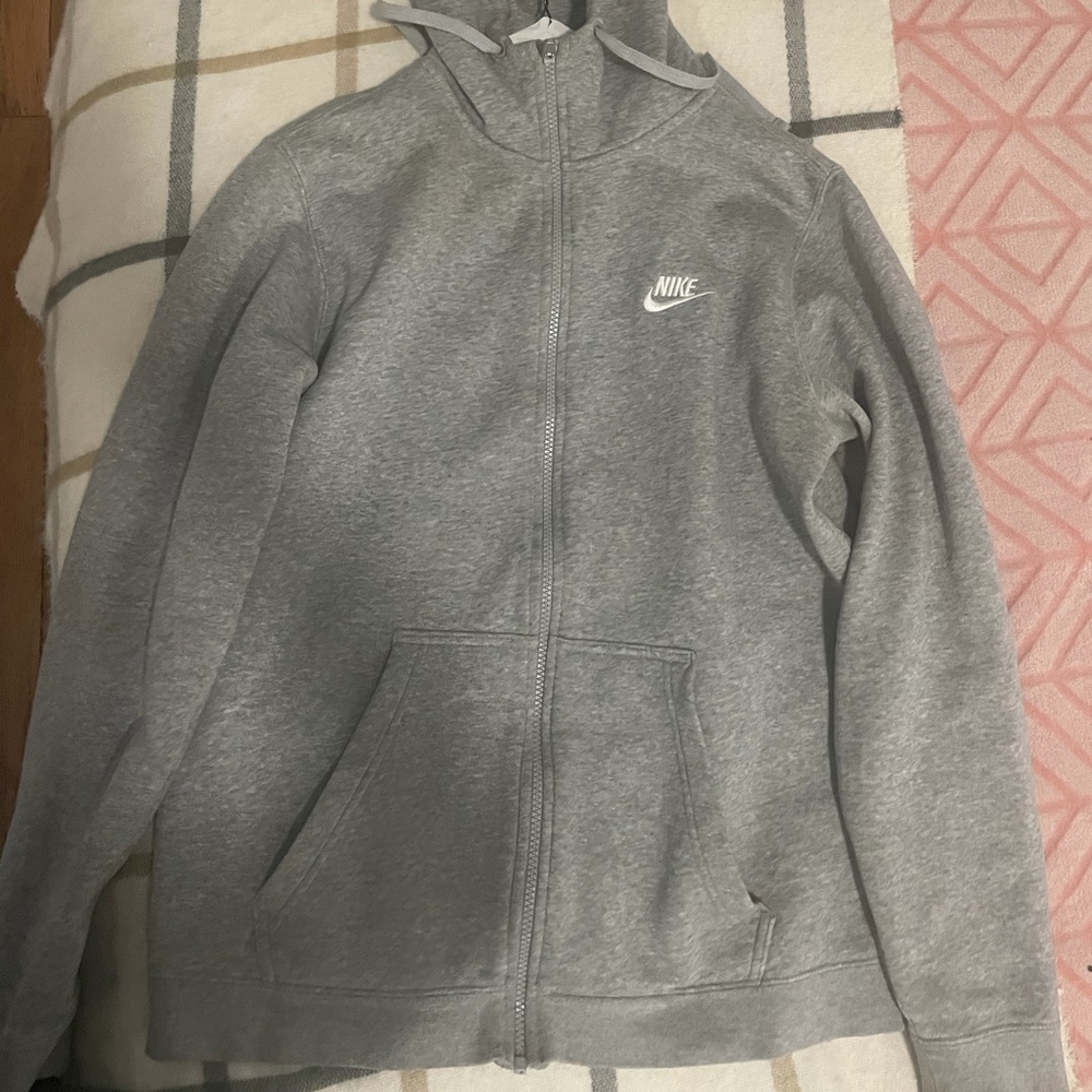 Nike Grey Zip up Hoodie⭐️